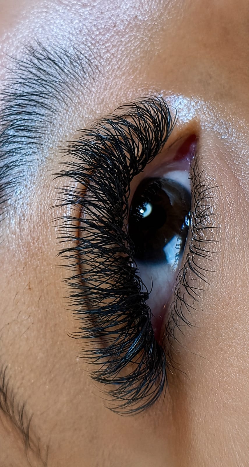 Resultado real Studio Nany Lash com olhar expressivo